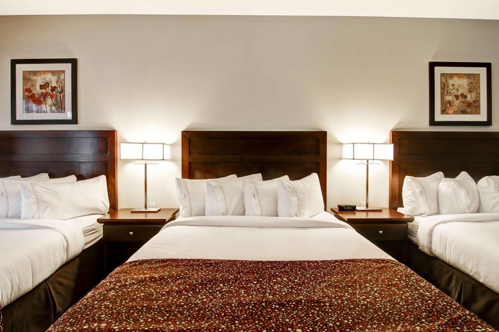 Canalta Hotel Tisdale Ngoại thất bức ảnh